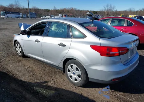 2016 Ford Focus S из США, поврежденный, VIN 1FADP3E29GL389986